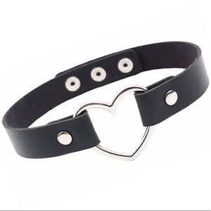 Heart Ring Choker 🖤